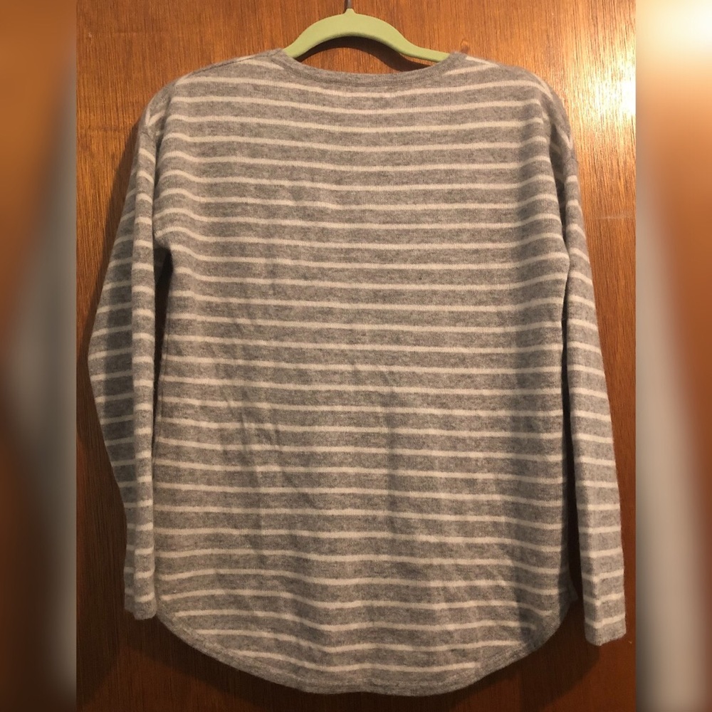 Philosophy Gray and White Striped Cashmere Sweater - Picture 3 of 11